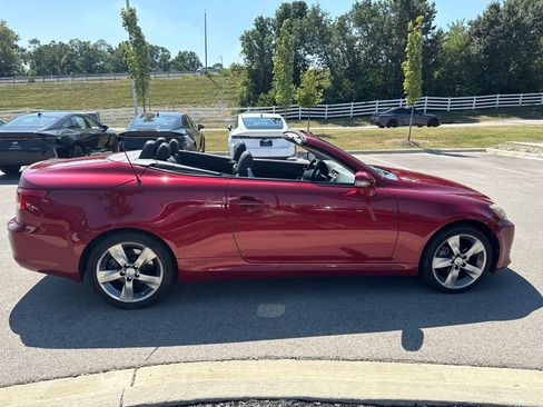 Used 2010 Lexus IS 250C RWD image 3