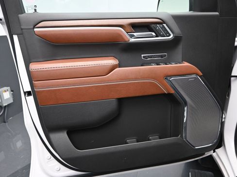 Used 2024 GMC Sierra 1500 Denali Ultimate image 24