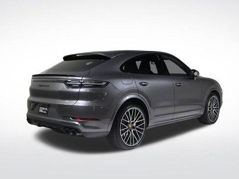Used 2022 Porsche Cayenne Turbo AWD/4WD image 7