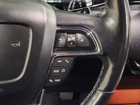 Used 2018 Lincoln Navigator Select w/ Technology Package image 49