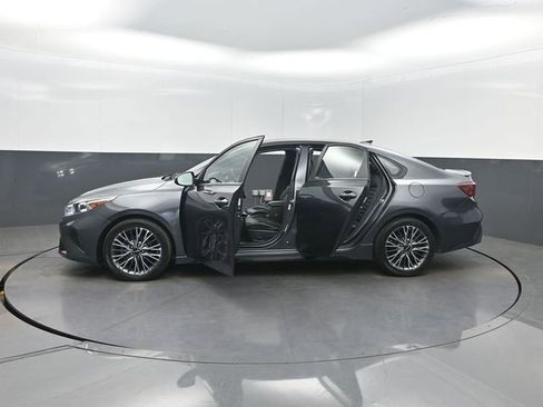 Used 2024 Kia Forte GT-Line w/ GT-Line Premium Package image 38