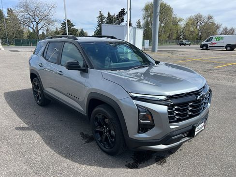 Used 2025 Chevrolet Equinox LT w/ Convenience Package II AWD/4WD image 3