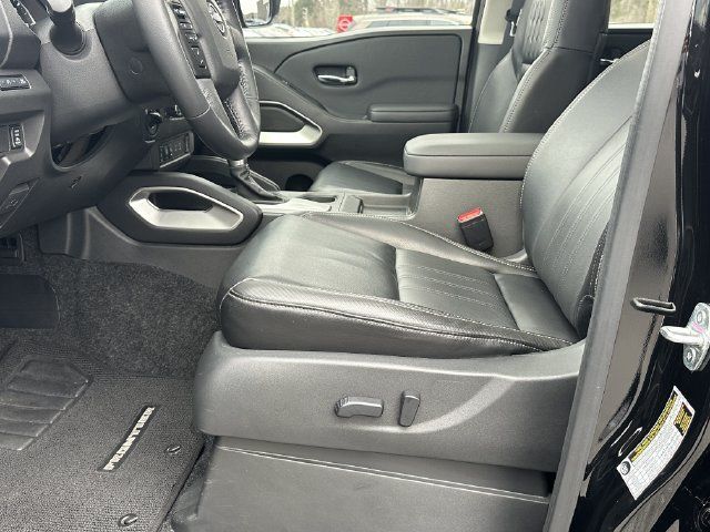 Certified 2024 Nissan Frontier SL w/ Technology Package AWD/4WD image 11