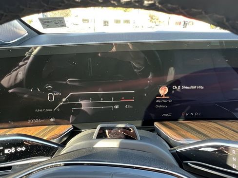 Certified 2025 Cadillac Escalade Sport Platinum image 26