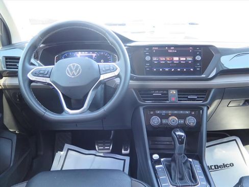 Used 2022 Volkswagen Taos SEL AWD/4WD image 15
