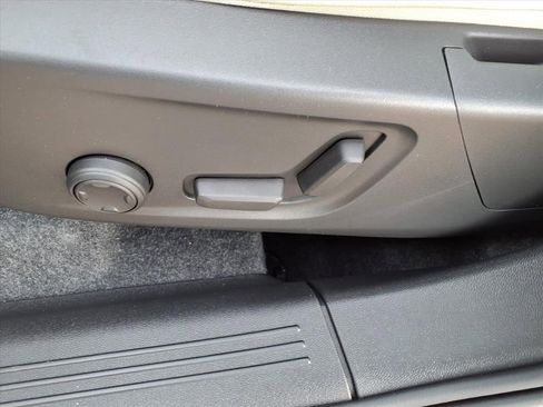 New 2026 Volvo XC40 B5 Plus w/ Protection Package Premier image 16