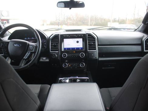 Used 2021 Ford Expedition XL image 18
