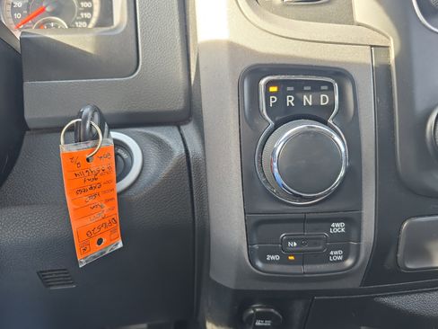Used 2017 RAM 1500 Express image 25