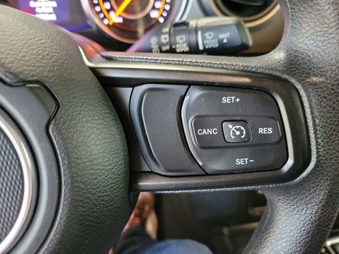 Used 2019 Jeep Wrangler Sport image 53