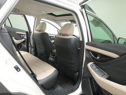 Used 2024 Subaru Outback Limited AWD/4WD image 29
