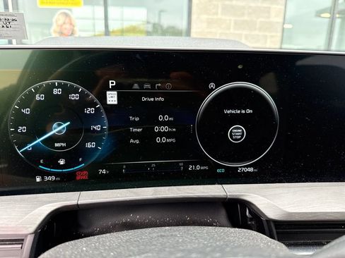 Used 2023 Kia Telluride SX Prestige X-Pro AWD/4WD image 3