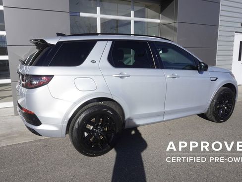 Used 2025 Land Rover Discovery Sport S image 4