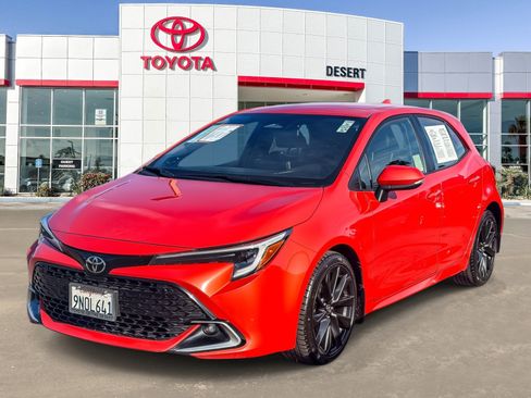 Certified 2025 Toyota Corolla XSE image 3