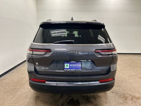 Used 2022 Jeep Grand Cherokee L Limited image 4