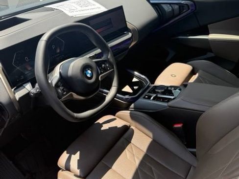 Used 2025 BMW X3 xDrive30i w/ Premium Package AWD/4WD image 12
