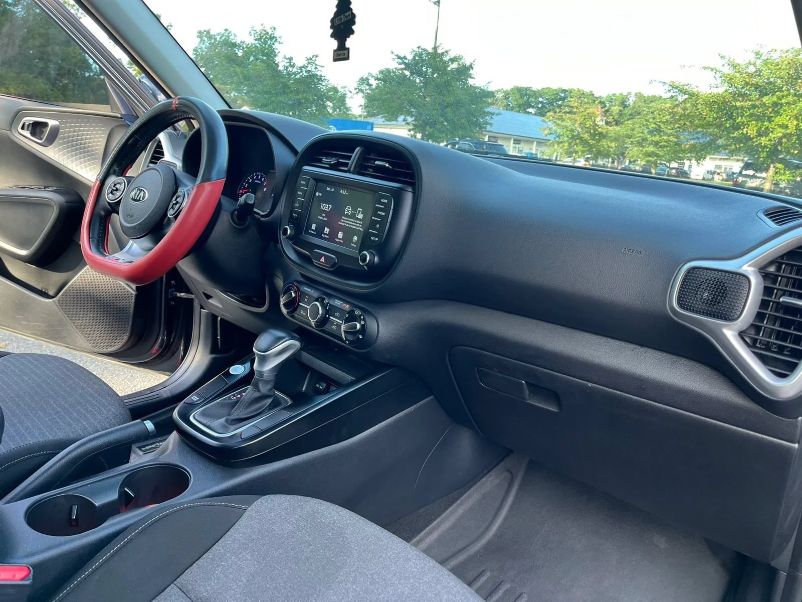 Used 2020 Kia Soul GT-Line w/ GT 2.0L Power Sunroof Package FWD image 17