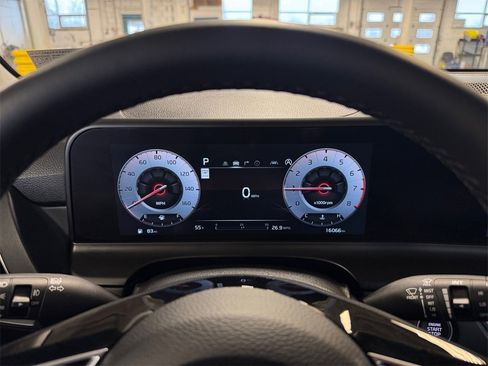 Used 2024 Kia Seltos EX image 16