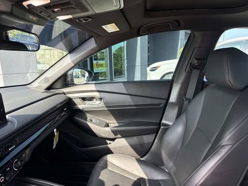 Used 2024 Honda Accord Sport image 19