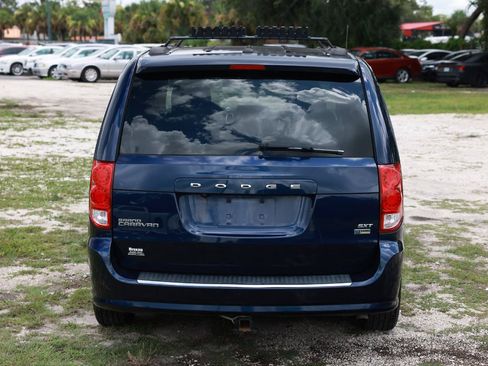 Used 2017 Dodge Grand Caravan SXT FWD image 9
