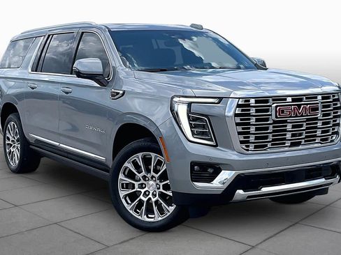 Used 2025 GMC Yukon XL Denali w/ Denali Reserve Package RWD image 2