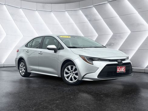 Used 2024 Toyota Corolla LE image 1