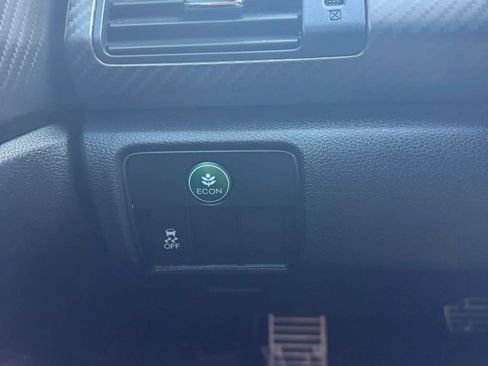Used 2017 Honda Accord Sport image 15