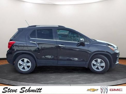 Certified 2019 Chevrolet Trax LT w/ LT Convenience Package FWD image 24