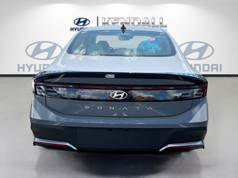 New 2026 Hyundai Sonata SE FWD image 5
