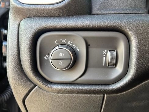 Certified 2026 RAM 2500 Big Horn AWD/4WD image 17
