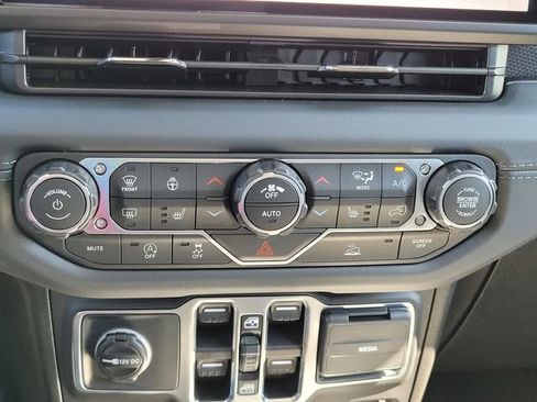 New 2026 Jeep Wrangler Unlimited Rubicon image 22