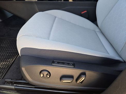 New 2025 Volkswagen ID.4 Pro S Plus AWD/4WD image 19