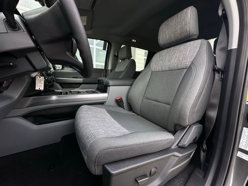 New 2026 Ford F250 XLT w/ FX4 Off-Road Package image 31