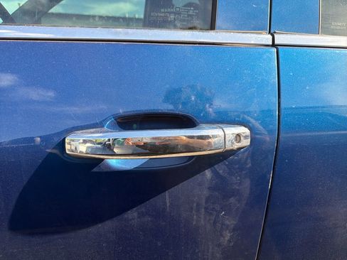 Used 2015 GMC Sierra 1500 SLE image 12