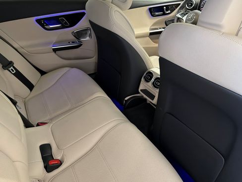 Used 2024 Mercedes-Benz C 300 Sedan w/ Exclusive Trim Package image 33