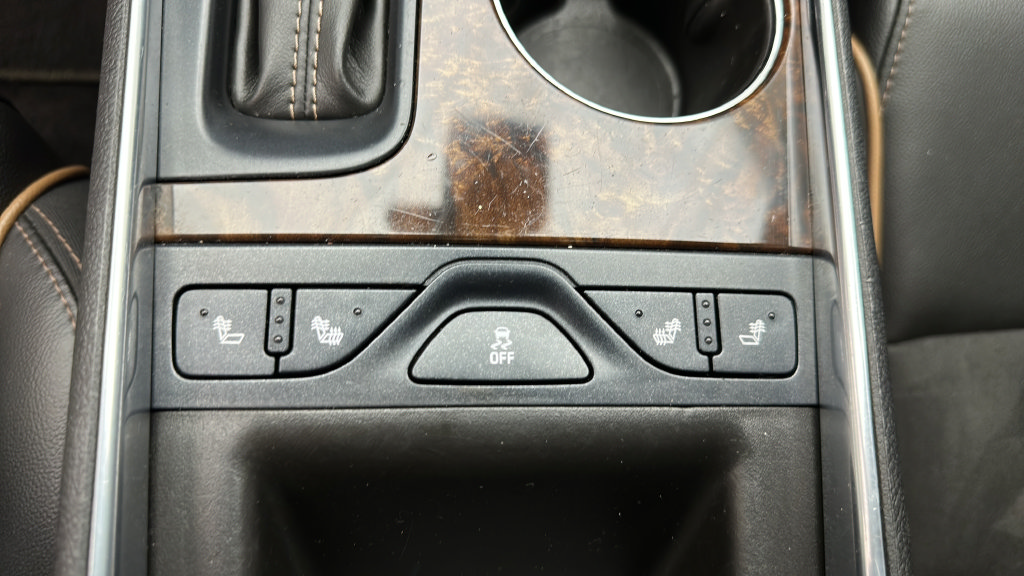Used 2015 Chevrolet Impala LT FWD image 21