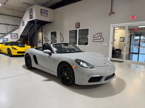 Used 2019 Porsche 718 Boxster RWD image 81