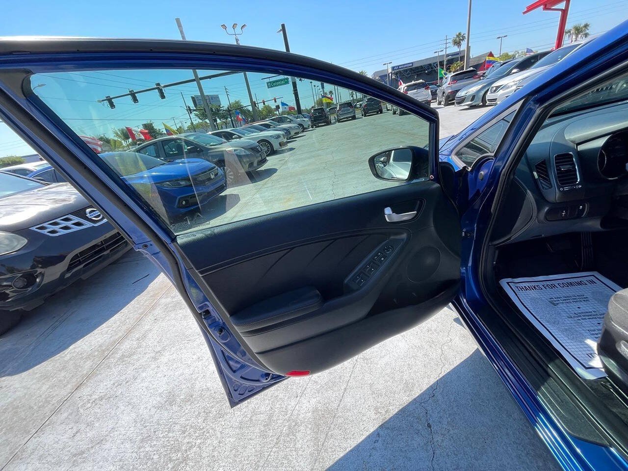 Used 2018 Kia Forte LX FWD image 4