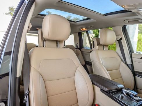 Used 2017 Mercedes-Benz GLS 550 4MATIC image 44