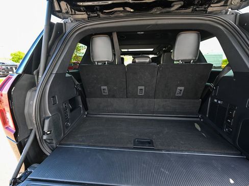 Used 2025 Ford Expedition Tremor AWD/4WD image 16