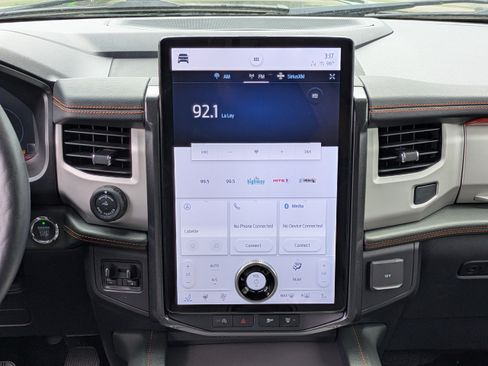 Used 2022 Ford Expedition Timberline AWD/4WD image 18