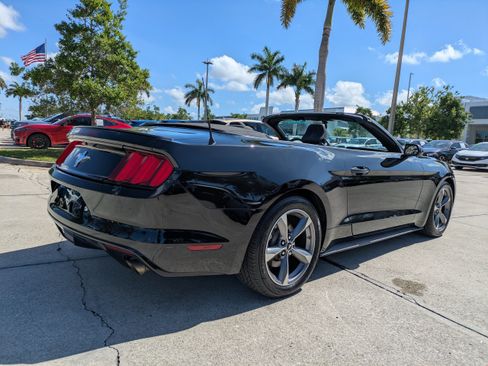 Used 2015 Ford Mustang Convertible w/ Equipment Group 051A RWD image 4