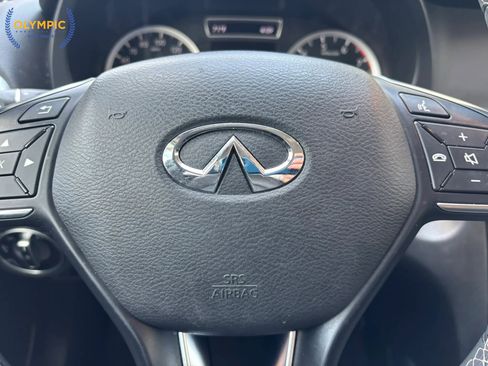 Used 2017 INFINITI QX30 w/ Cargo Package image 23