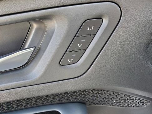 Certified 2023 Nissan Ariya PLATINUM+ e-4ORCE image 17