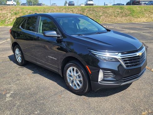 Used 2023 Chevrolet Equinox LT w/ Driver Convenience Package AWD/4WD image 16