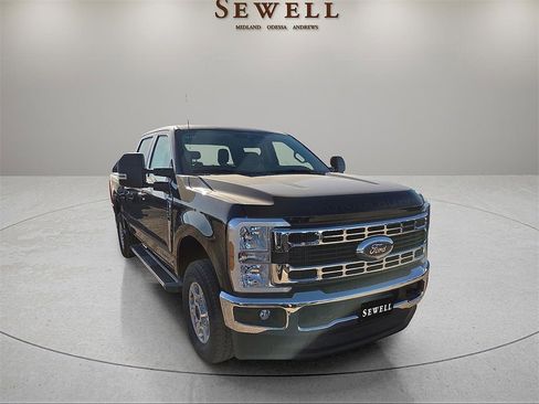 New 2026 Ford F250 XLT w/ FX4 Off-Road Package image 6