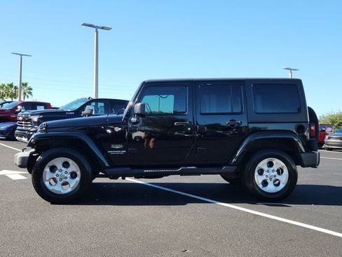 Used 2013 Jeep Wrangler Unlimited Sahara image 2