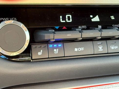 New 2026 Toyota Tundra Platinum image 19