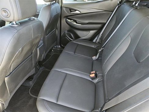 Used 2025 Buick Encore GX Sport Touring image 28