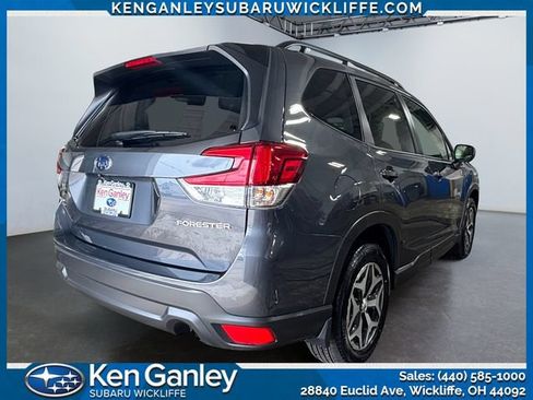 Certified 2024 Subaru Forester Premium AWD/4WD image 5