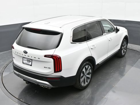 Used 2020 Kia Telluride EX w/ EX Premium Package AWD/4WD image 33